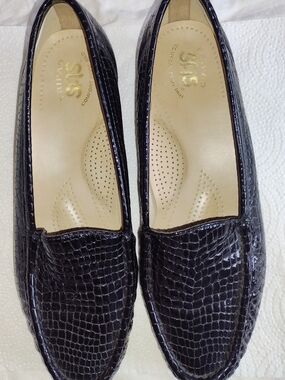 SAS Tripad Black Croc-Embossed Loafers